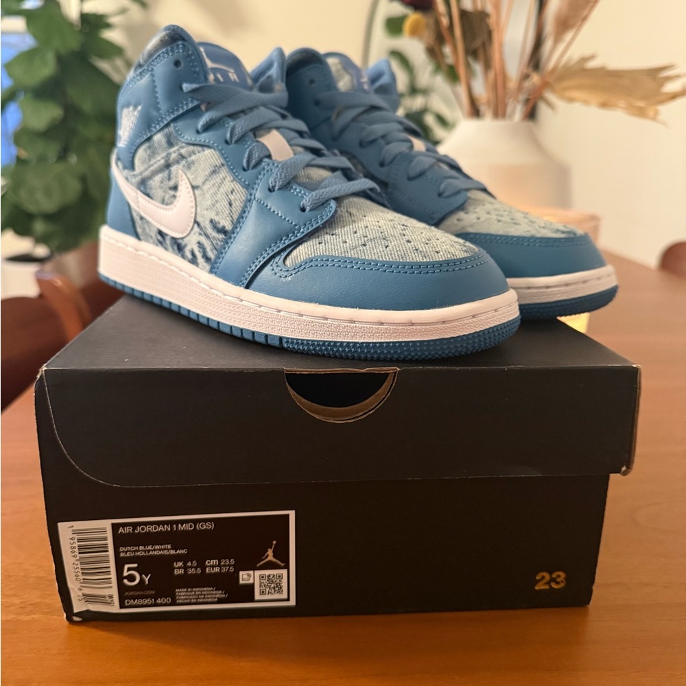 Jordan Kids' Blue Sneakers